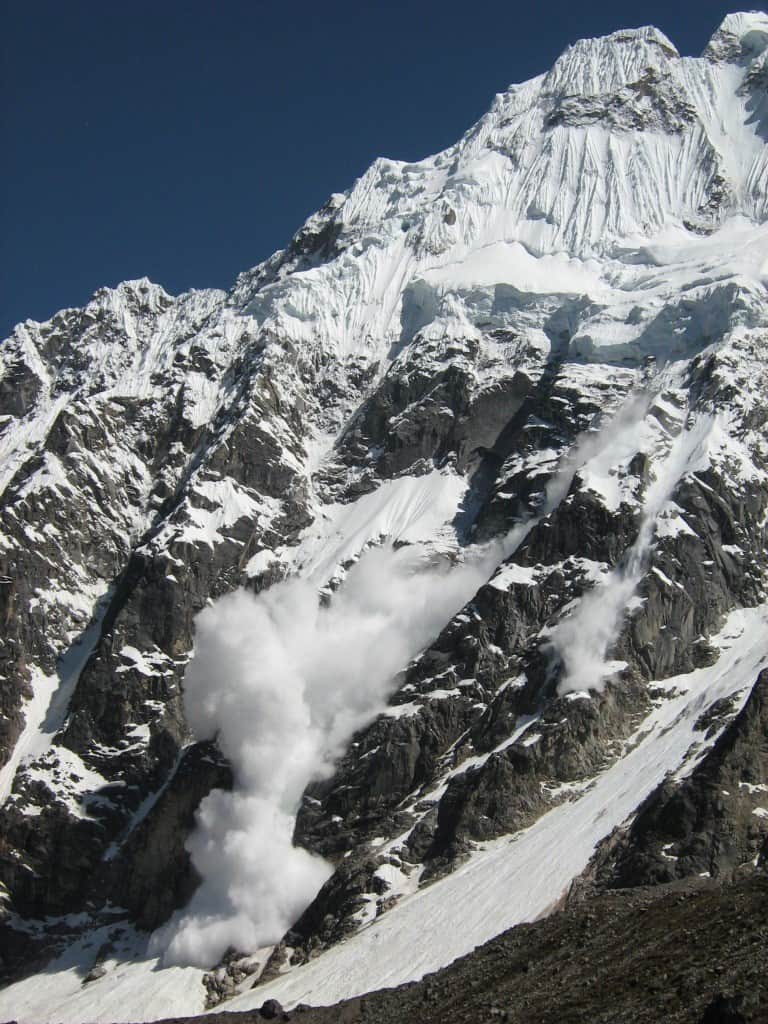 salkantay-mountain-avalanche