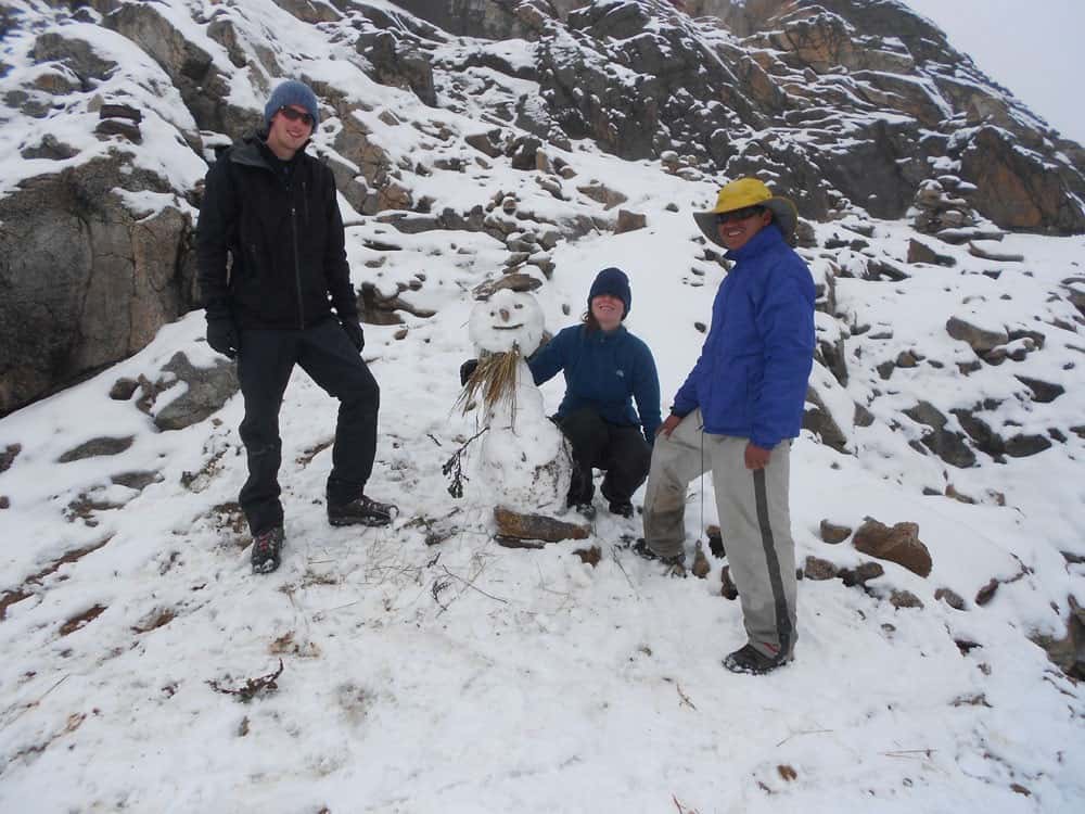 hiking-in-peru-snowman