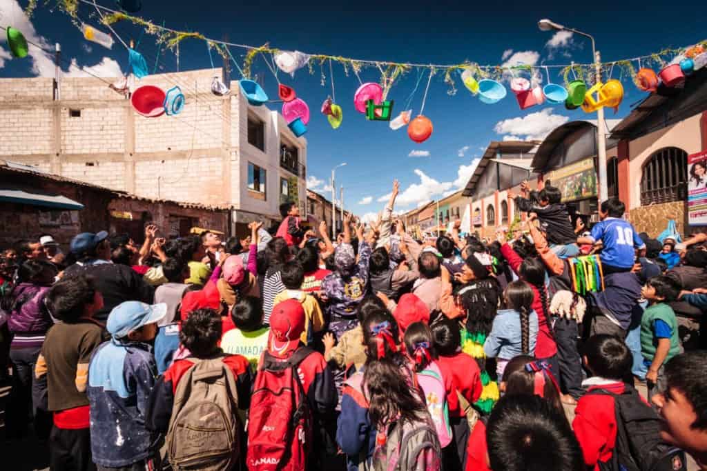 cruz-velacuy-festivals-in-peru