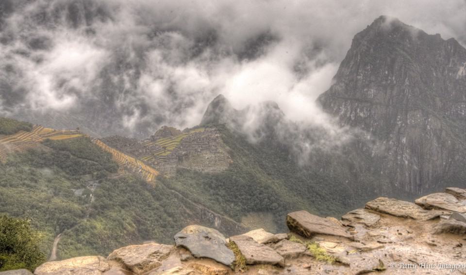 sun-gate-misty-machu-picchu