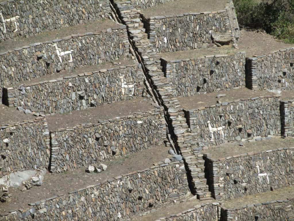 Choquequirao-llama-wall