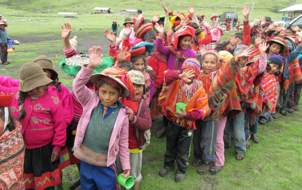 andean-kids-in-peru