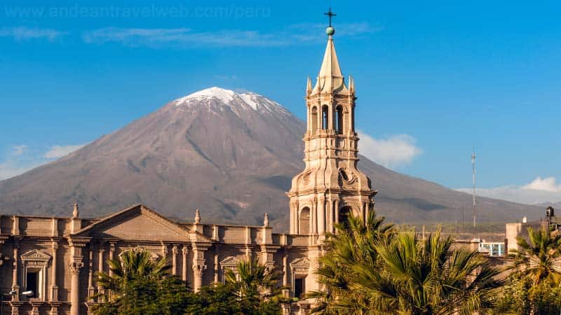 arequipa-cathedral-misti