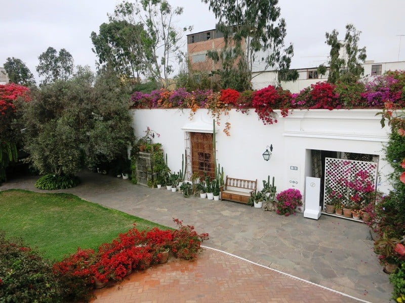 larco-museum-lima-peru-pueblo-libre-garden