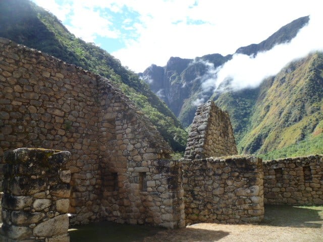 Short Inca Trail ruins