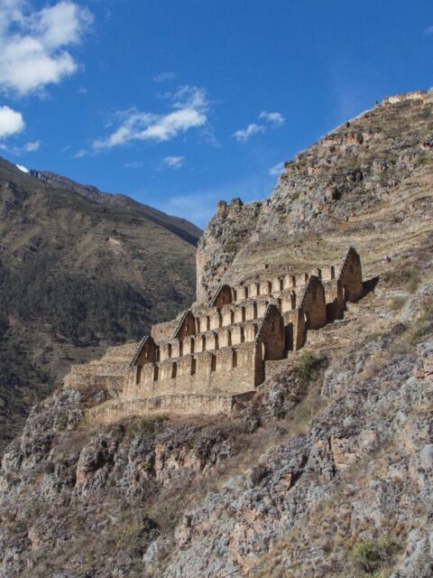 Did you know Ollantaytambo has incredible Inca ruins you can explore for free? ποΈ
While the main archaeological site requires a ticket, the town itself is filled with fascinating Inca terraces, ancient streets, and hidden corners where you can experience the history and magic of this living Inca town. β¨
A perfect stop to enjoy the beauty of the Sacred Valley without spending a fortune. πΏ
#apusperu #ollantaytambo #perutravel