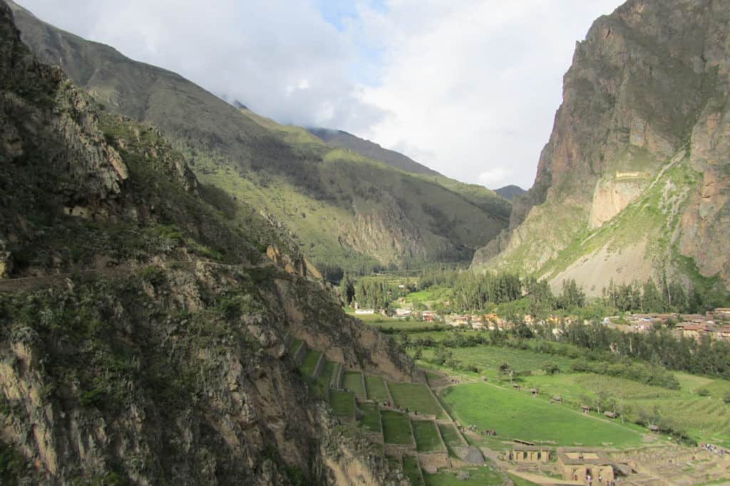 Descending to Sacred Valley Peru