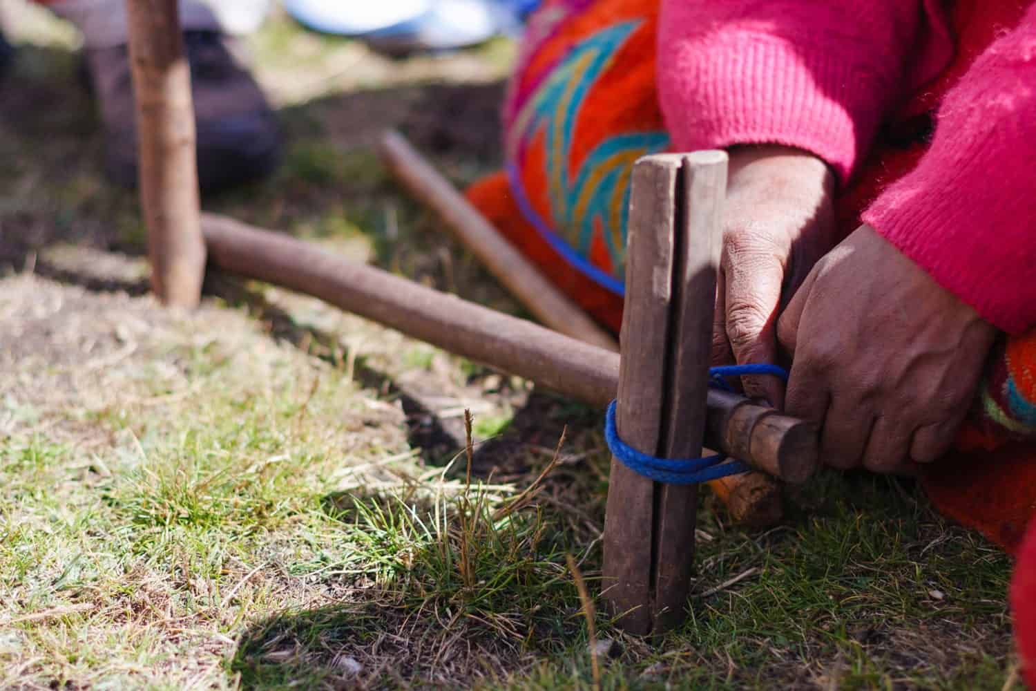 homestay learn Andean weaving