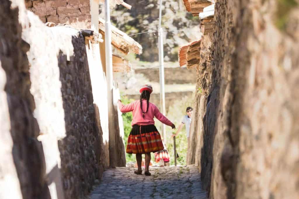 cities near machu picchu ollantaytambo