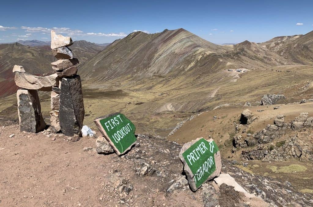 llama-first-lookout-palccoyo