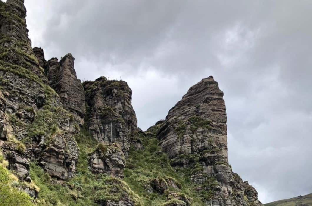 11waqrapukara-rock-cliffs