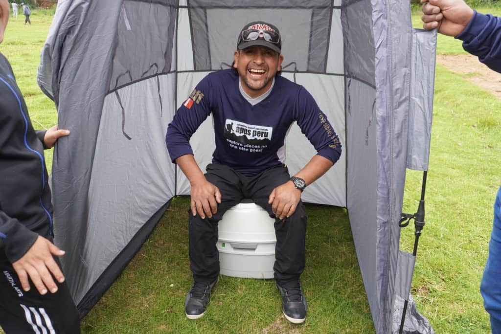 toilet-tent