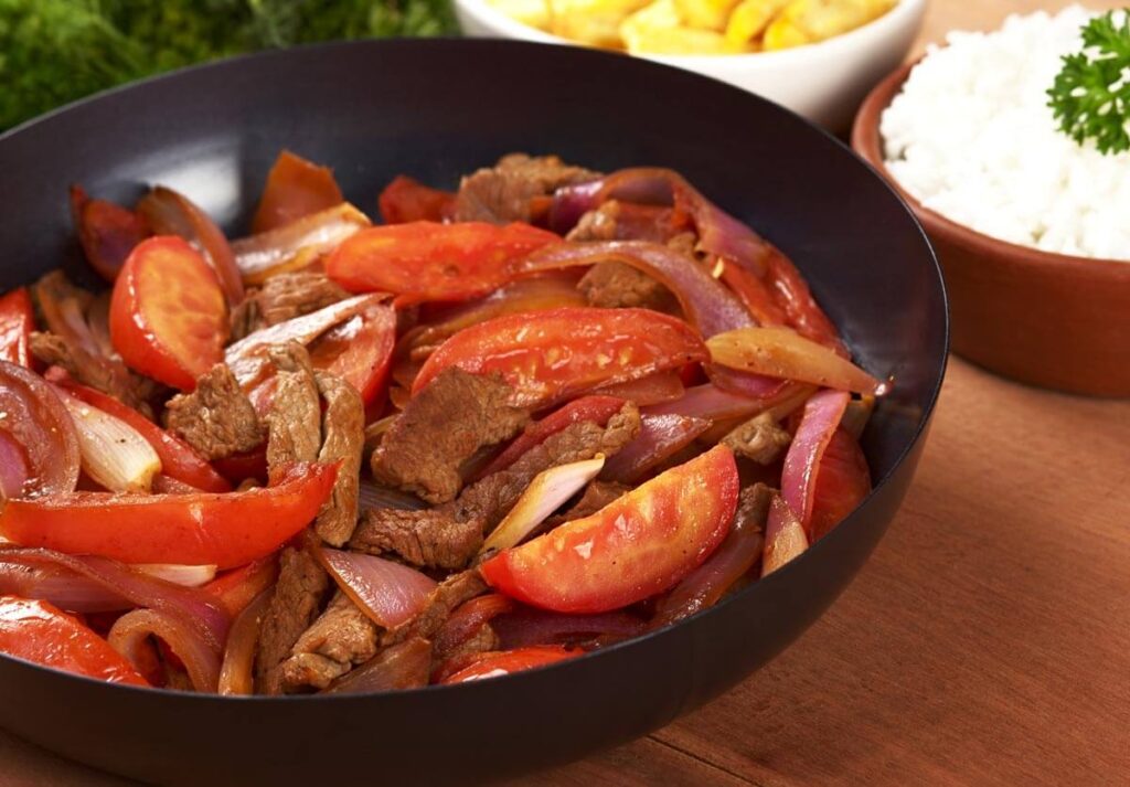 lomo saltado, typical peruvian food