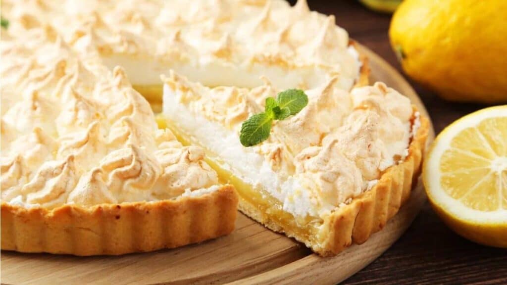 pie de limon, peru desserts